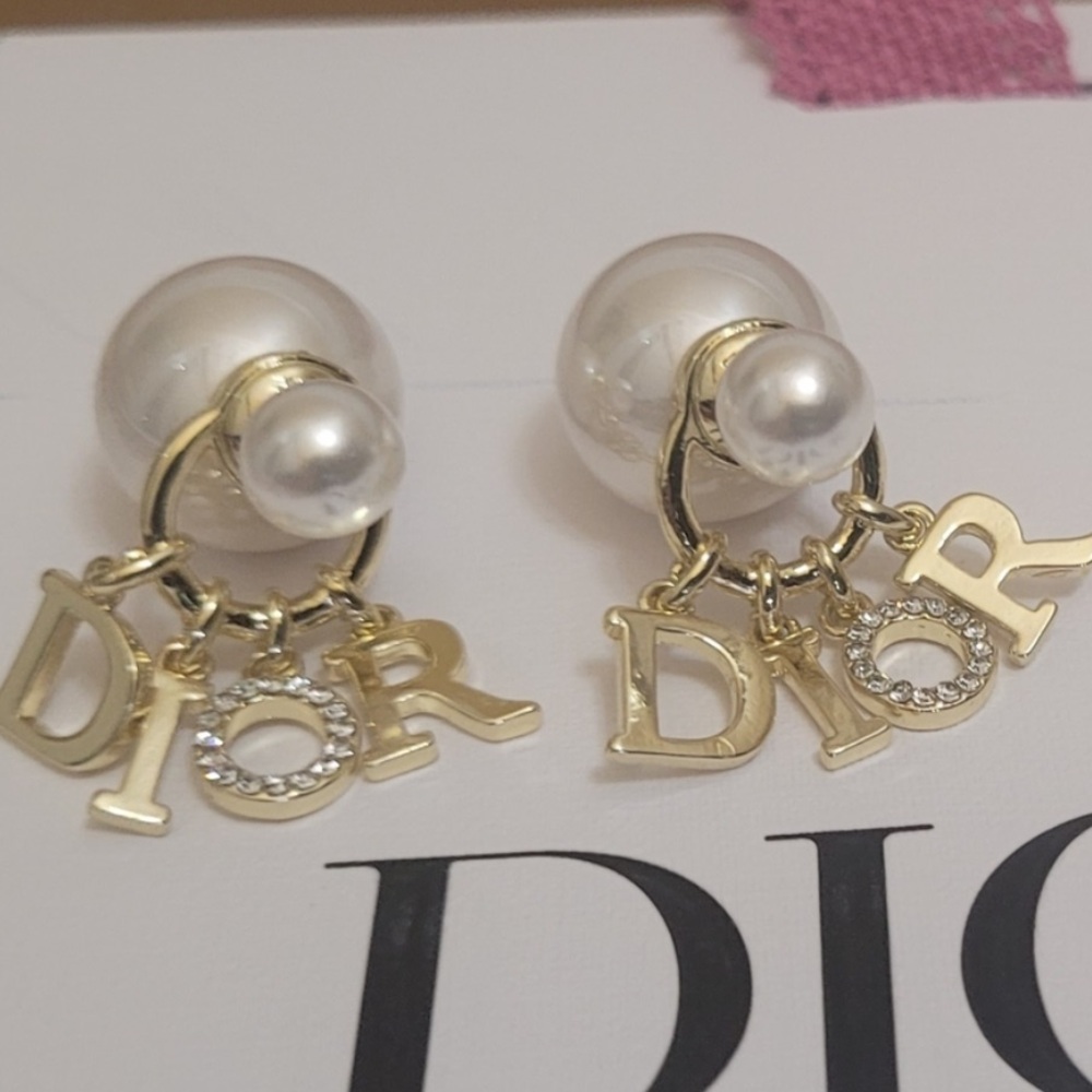 Dior - Picture 10 of 10